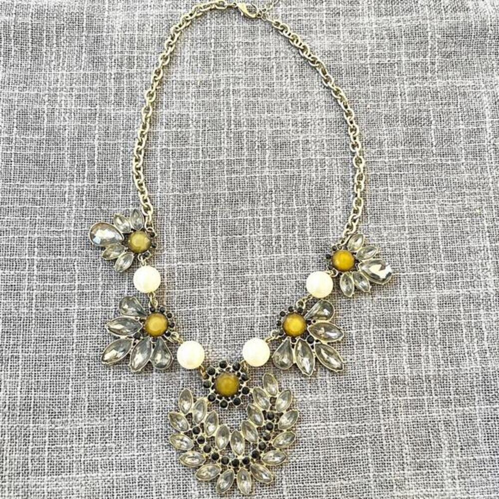 Grey Rhinestone Pearl Statement necklace Bib‎ Black Tie Glam Coquette Goth Fairy